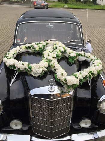 Hochzeit Autodeko